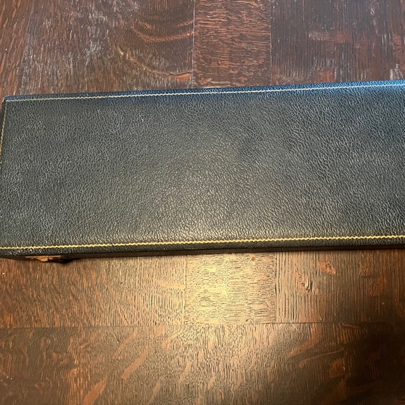 Sanderson Knife, Fork, Honing Rod, & Case Cutlery Set--Antler, Stainless & SS - Picture 9 of 12